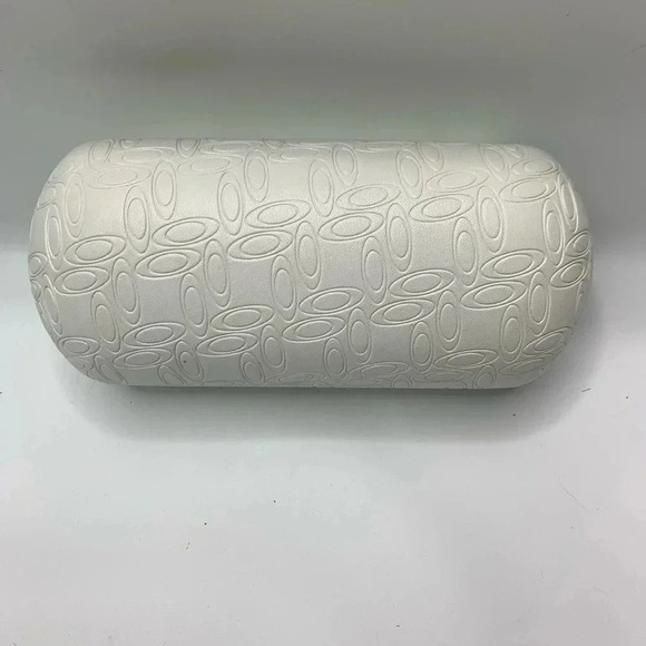 Oakley white Sunglass case - Picture 1 of 5
